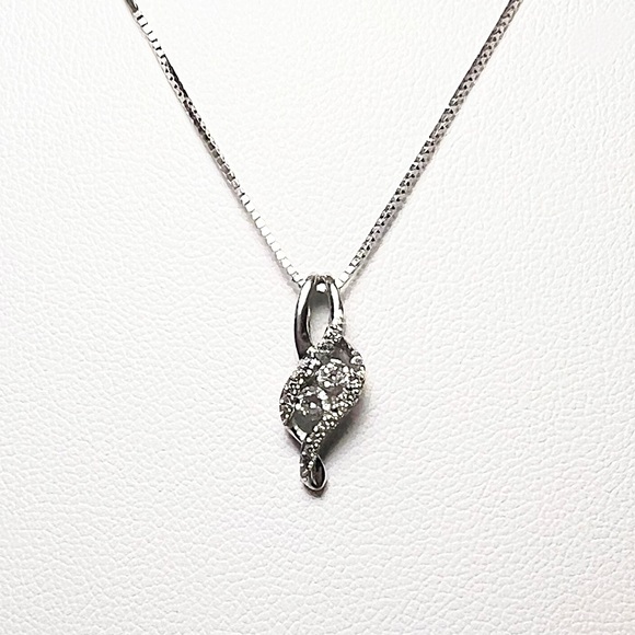 Jewelry - 0.20 ctw Round Diamond Swirl Pendant